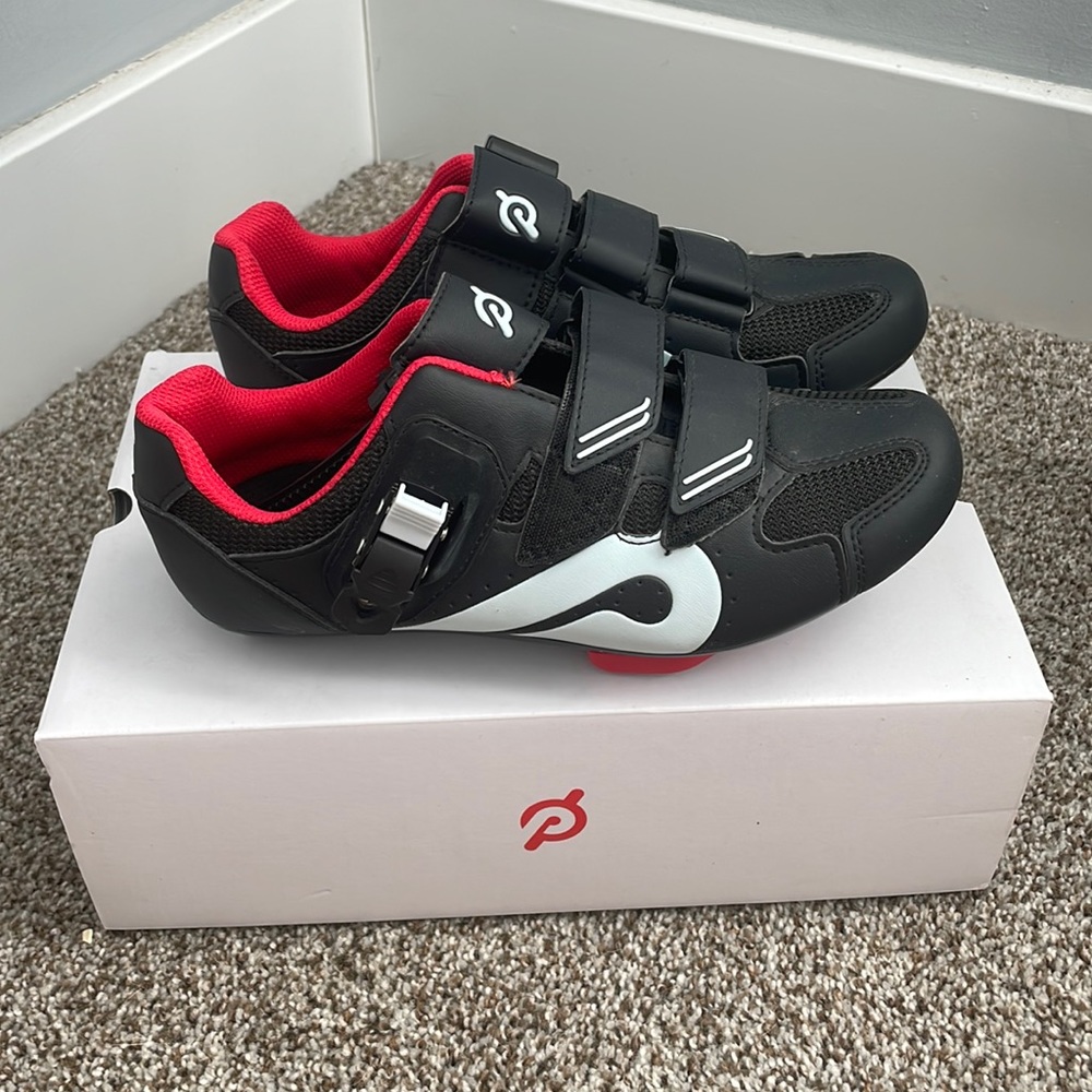 Peloton cycling shoes.   Size 37/6.5 US women’s